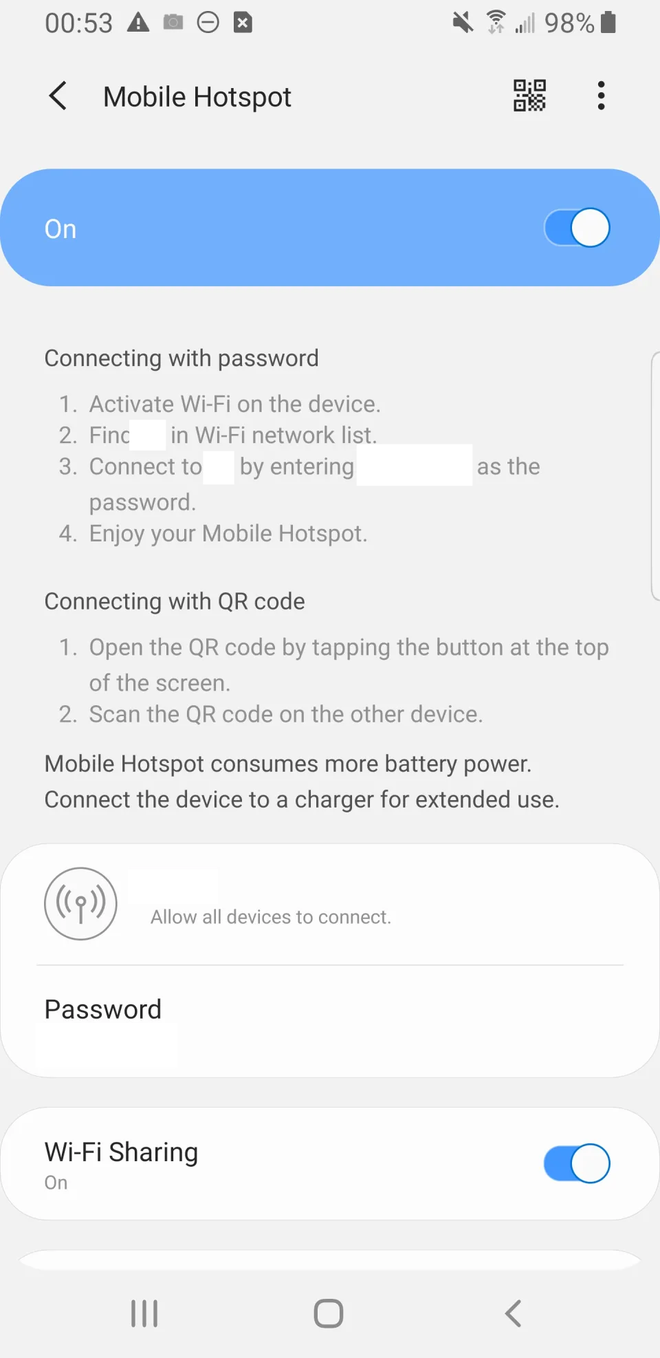 SSID와 비밀번호를 가린 Galaxy S8 설정에서 Mobile Hotspot과 Wi-Fi Sharing이 모두 켜진 화면